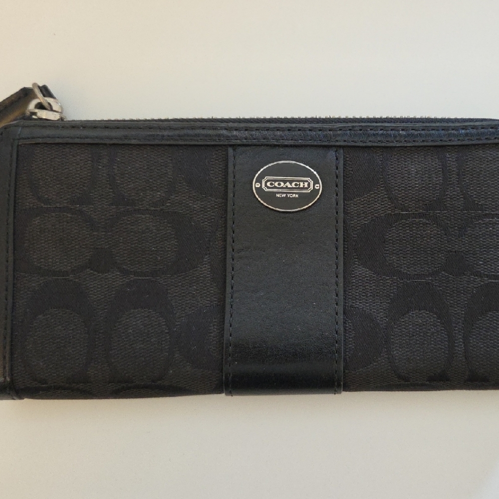 Coach Black Signature Continental Wallet